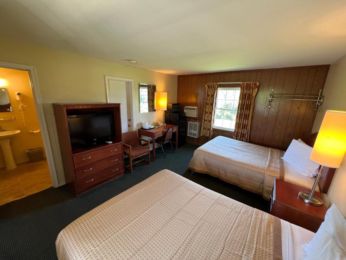 Hotel Relax By Oyo I-81 Natural Bridge