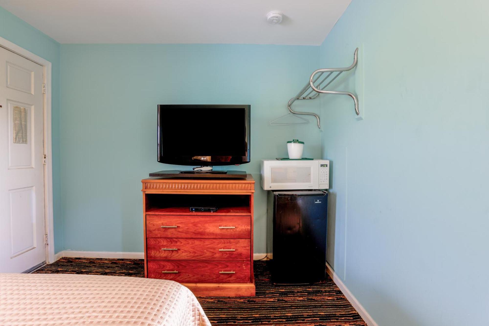 Relax By Oyo I-81 Hotel 3*